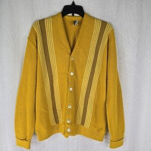 Heritage Mens Medium / Large Yellow Knit Arcylic USA Made 70s Vintage Sweater